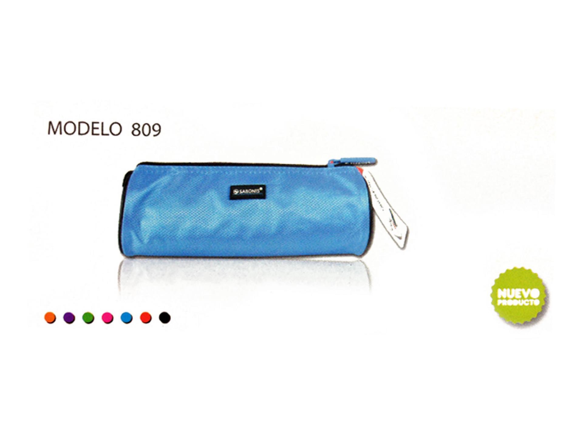 Lapicera SABONIS.DE COLOR C/ BORDE NEGRO.Hecha en materiales sintéticos. Gama de colores intensos de acuerdo con las tendencias actuales y también en clásico negro, pero con variantes en colores de cierres. Costuras resistentes.Colores: Negra, azul, roja, verde, rosa, naranja y lila.