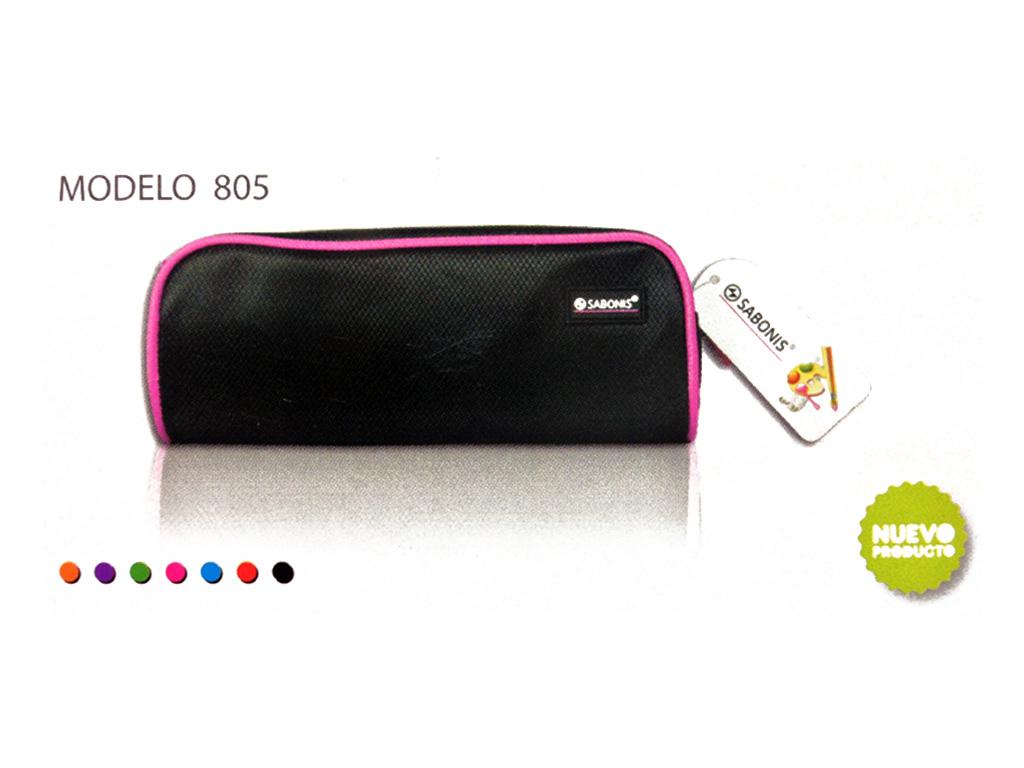 Lapicera SABONIS.NEGRA C/ BORDE DE COLOR.Hecha en materiales sintéticos. Gama de colores intensos de acuerdo con las tendencias actuales y también en clásico negro, pero con variantes en colores de cierres. Costuras resistentes.Colores de borde: Azul, roja, verde, rosa, naranja y lila.